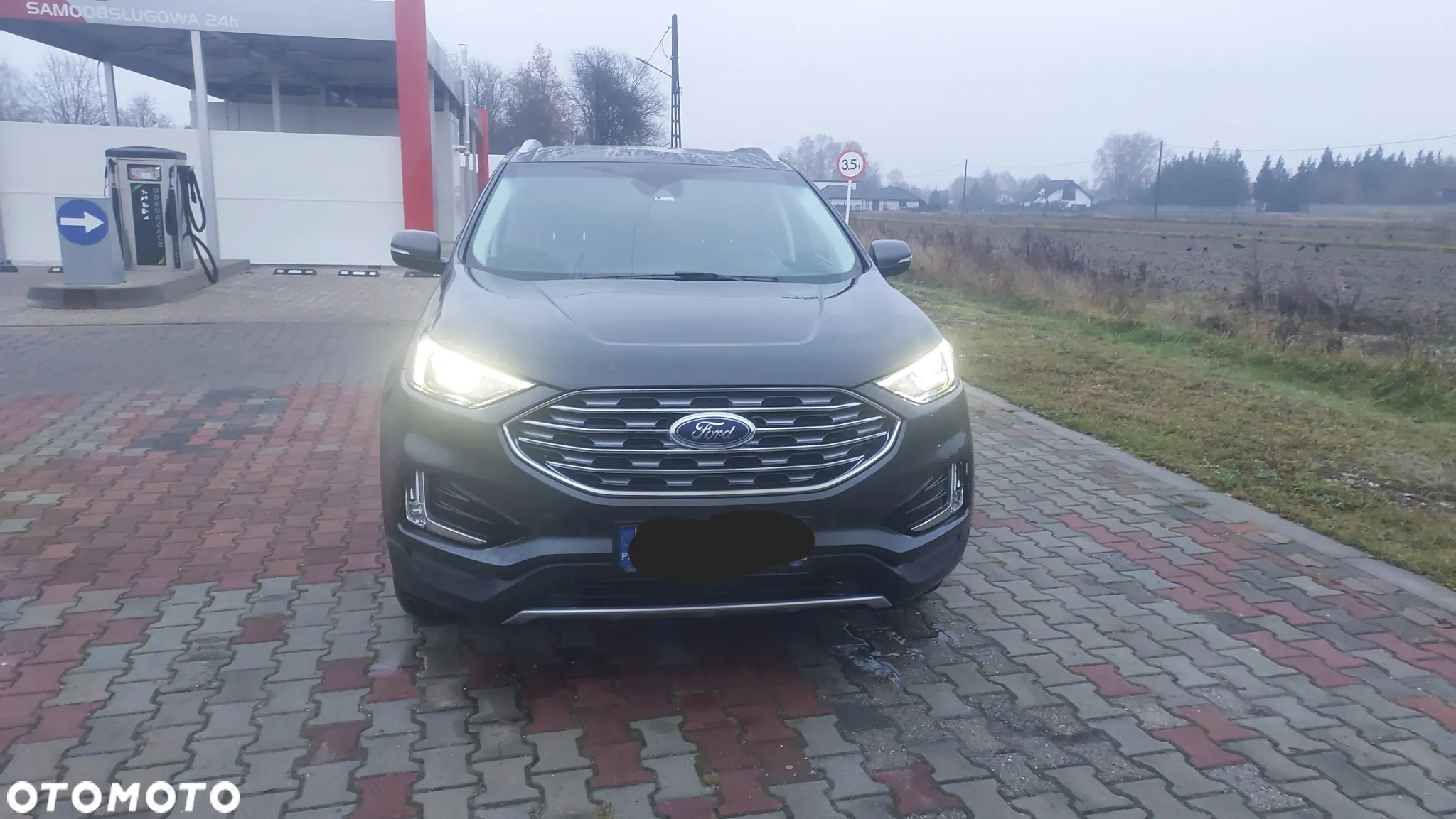 Ford Edge - 18