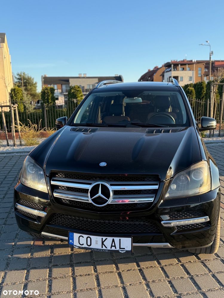 Mercedes-Benz GL 450 - 1