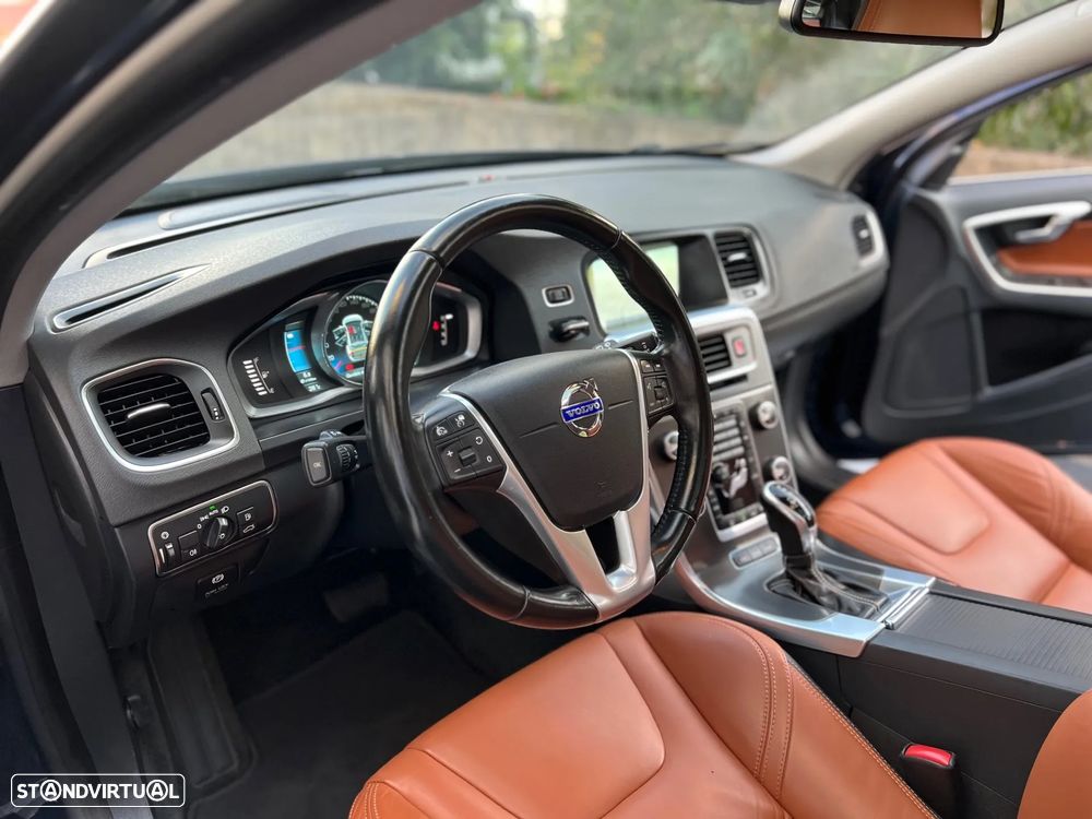 Volvo V60 D6 Twin Engine Geartronic Summum - 21