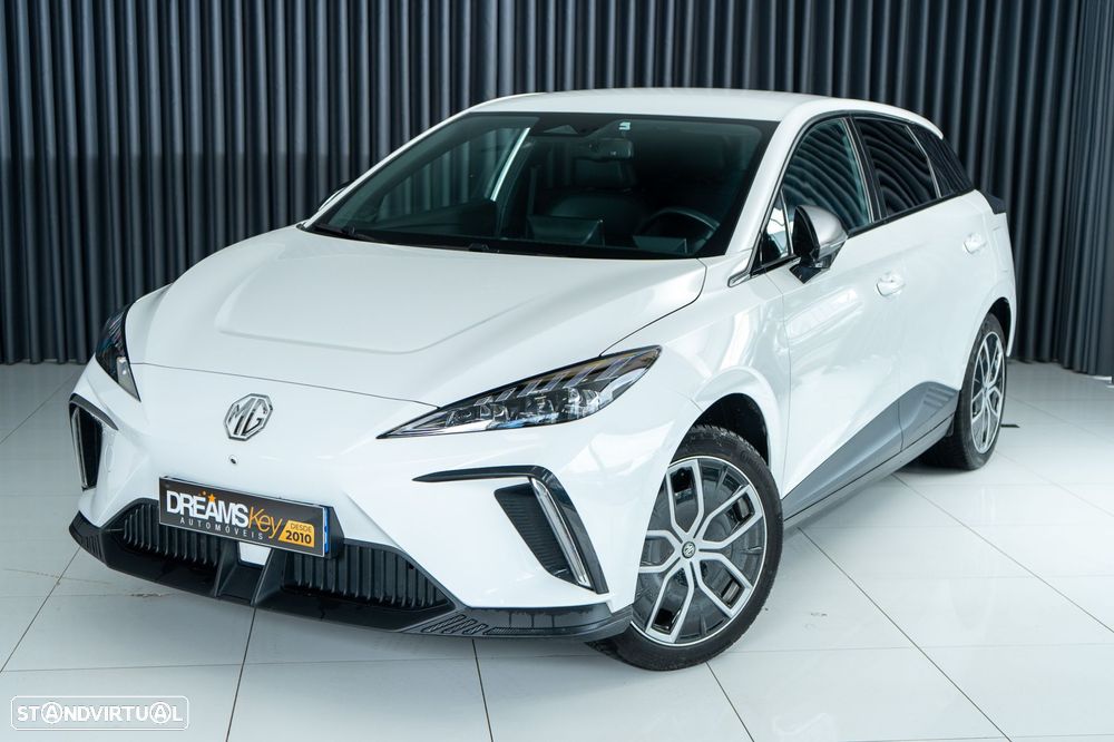 MG MG4 64 kWh Luxury - 17