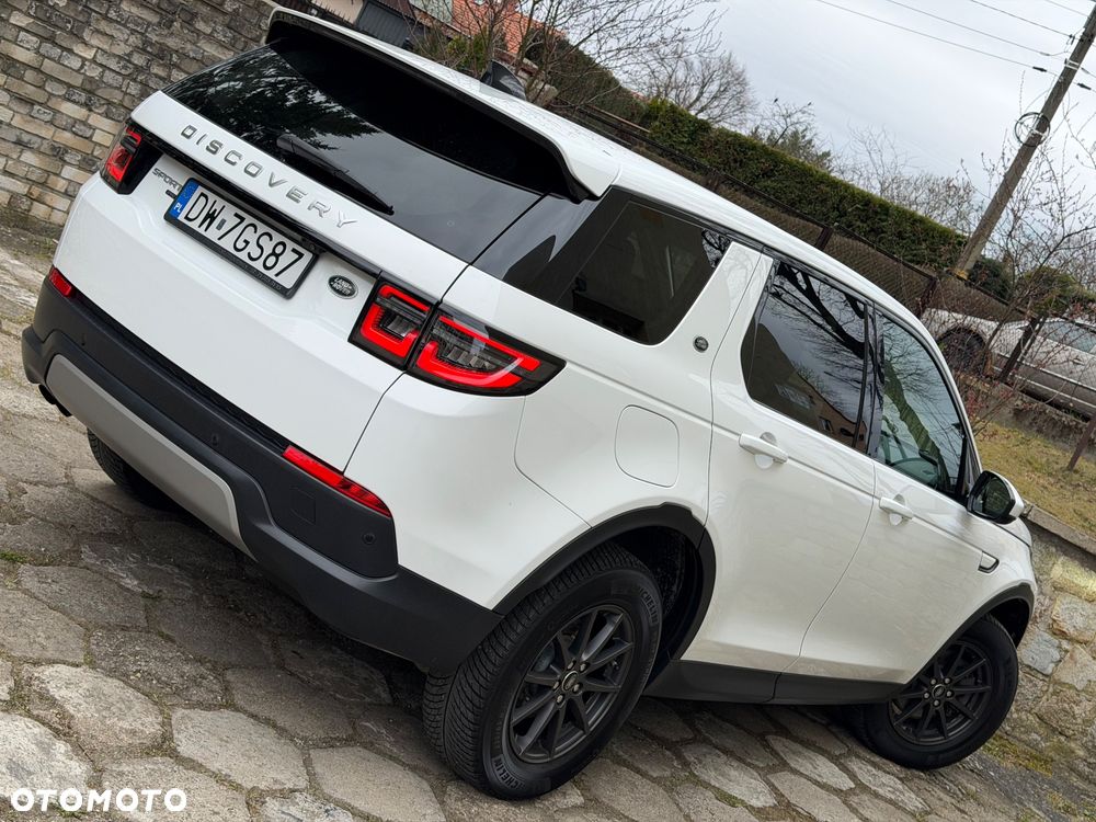 Land Rover Discovery Sport 2.0 D180 R-Dynamic SE - 3