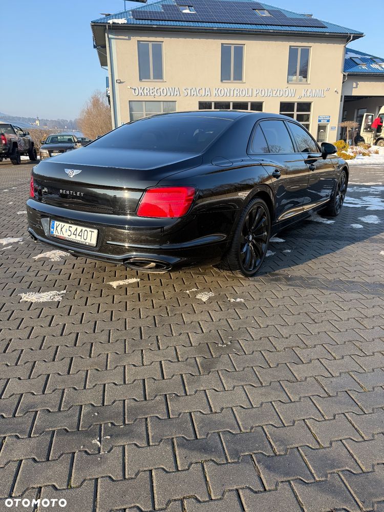 Bentley Flying Spur - 6