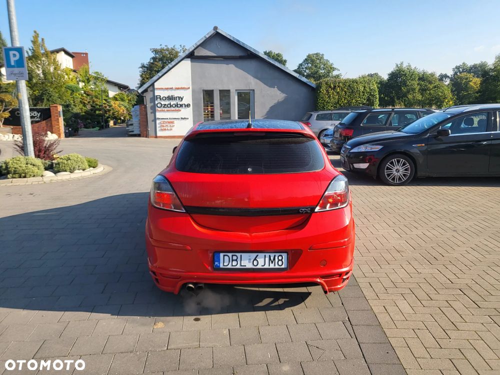 Opel Astra III GTC 2.0 T Sport - 6