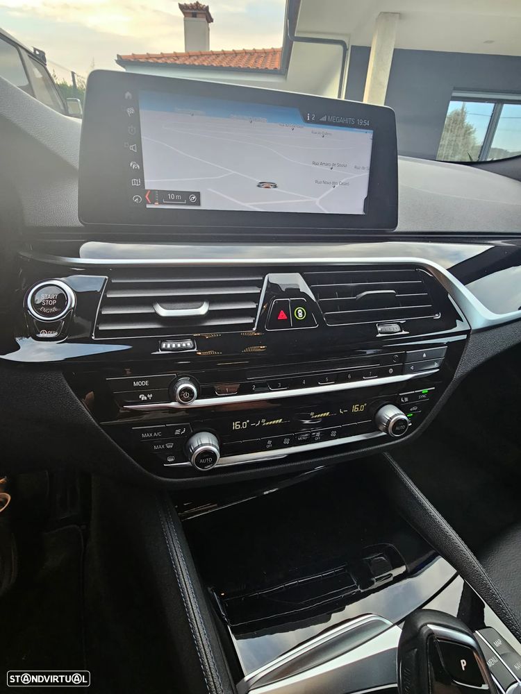 BMW 520 d Pack M Auto — fotografia 20