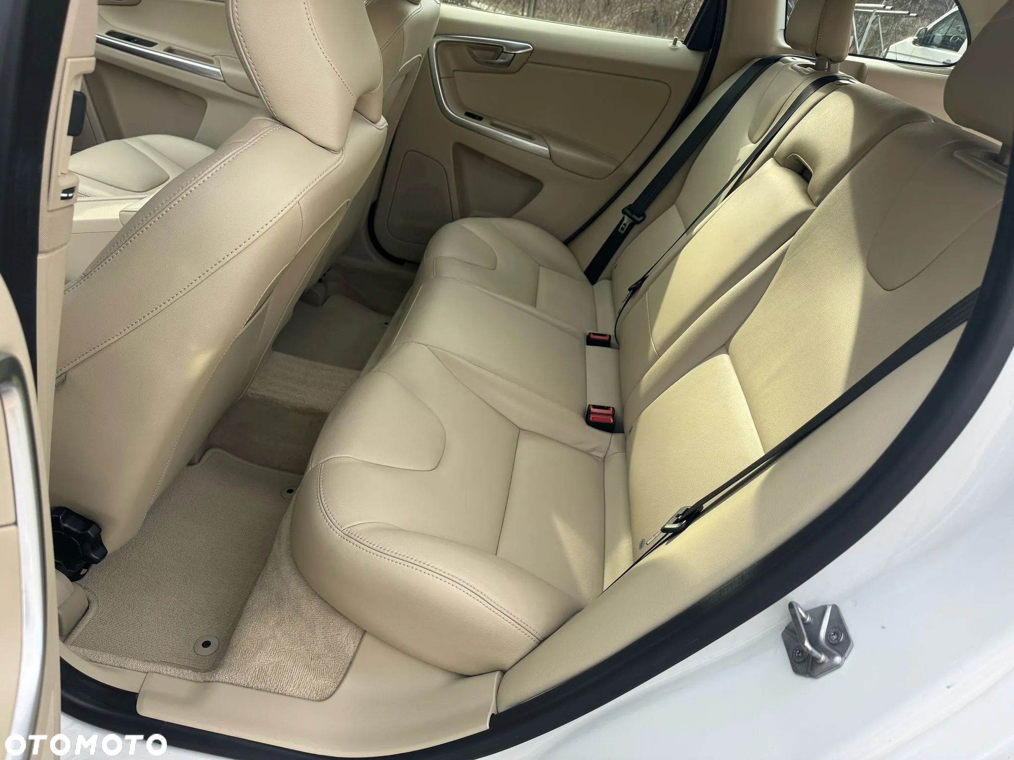 Volvo XC 60 - 6