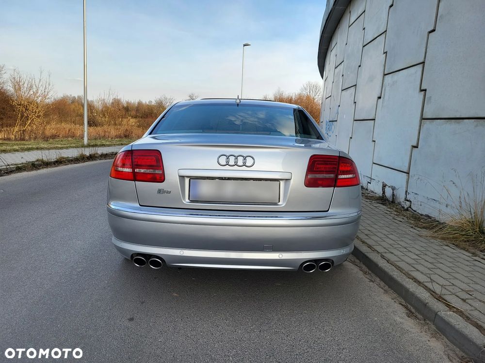 Audi S8 - 5