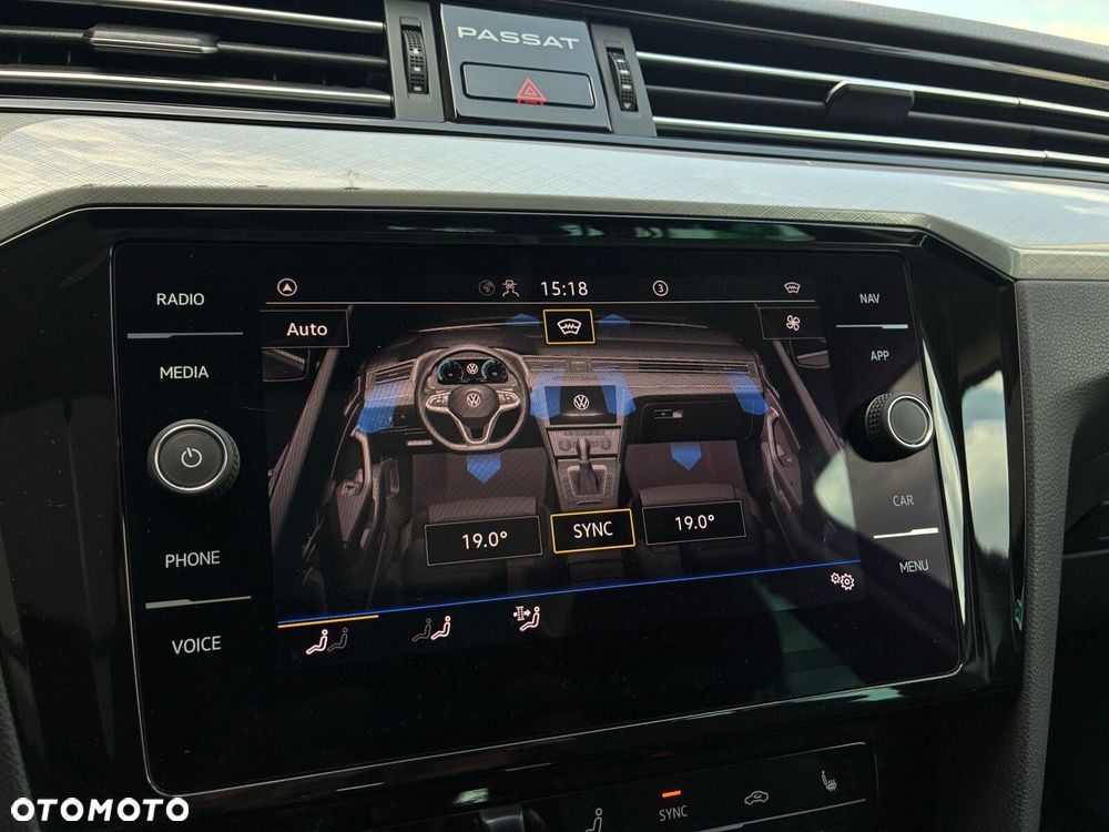 Volkswagen Passat - 19