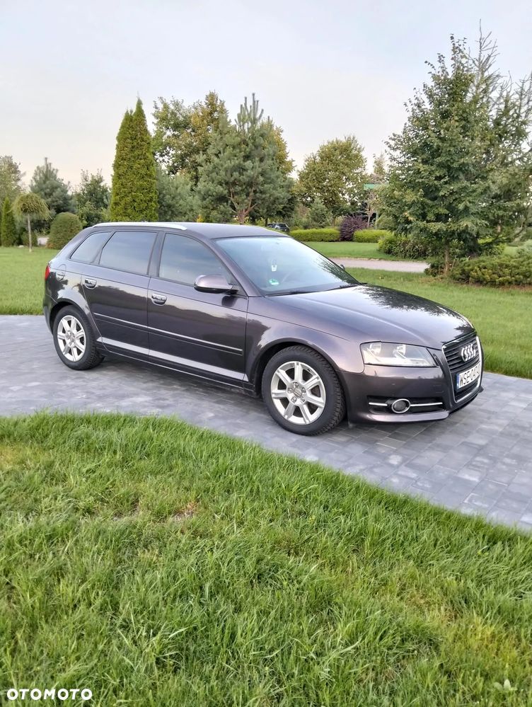 Audi A3 Sportback 2.0 TDI DPF Ambiente - 11