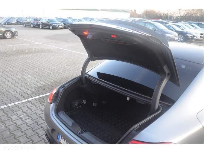 Mercedes-Benz CLS - 33