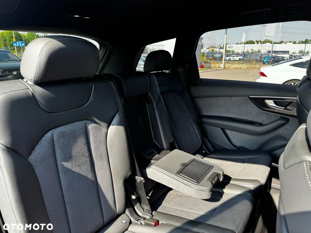Audi Q7 TFSI e PHEV 290 kW Quattro S Line Tiptr - 37