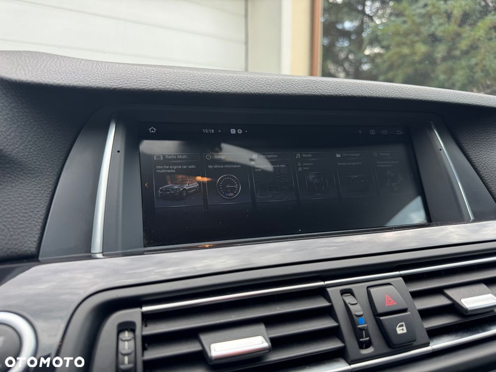 BMW Seria 5 535i - 30