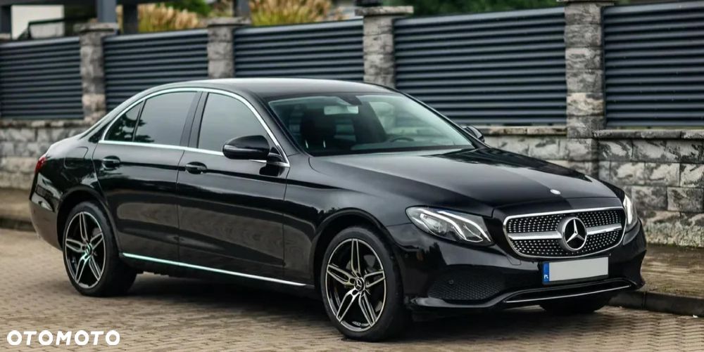 Mercedes-Benz Klasa E 220 d 4-Matic 9G-TRONIC - 1