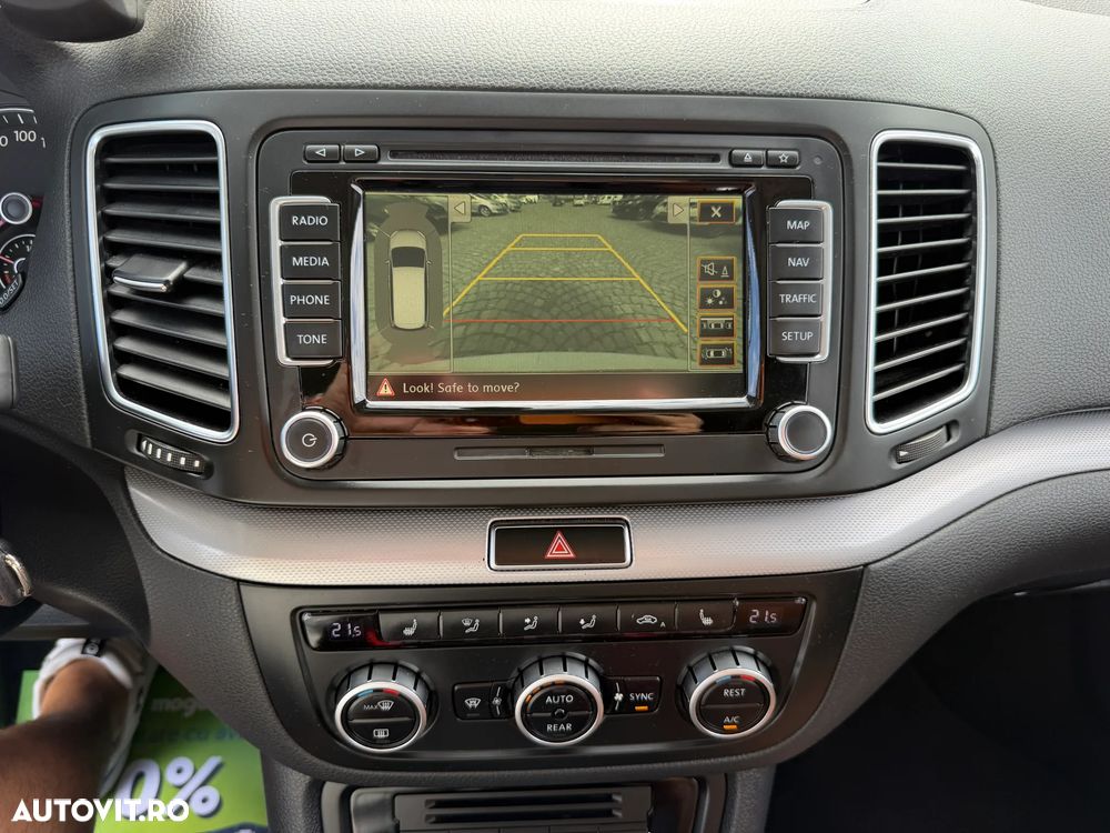Volkswagen Sharan 2.0 TDI DPF Highline - 13