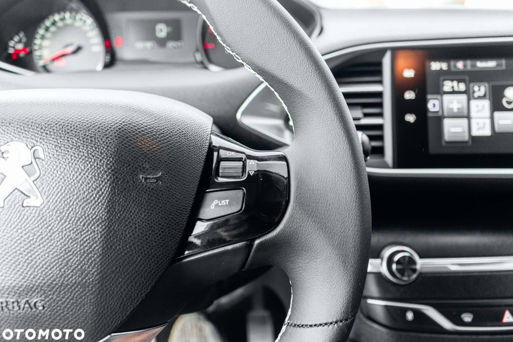 Peugeot 308 1.6 e-HDi Style STT - 19