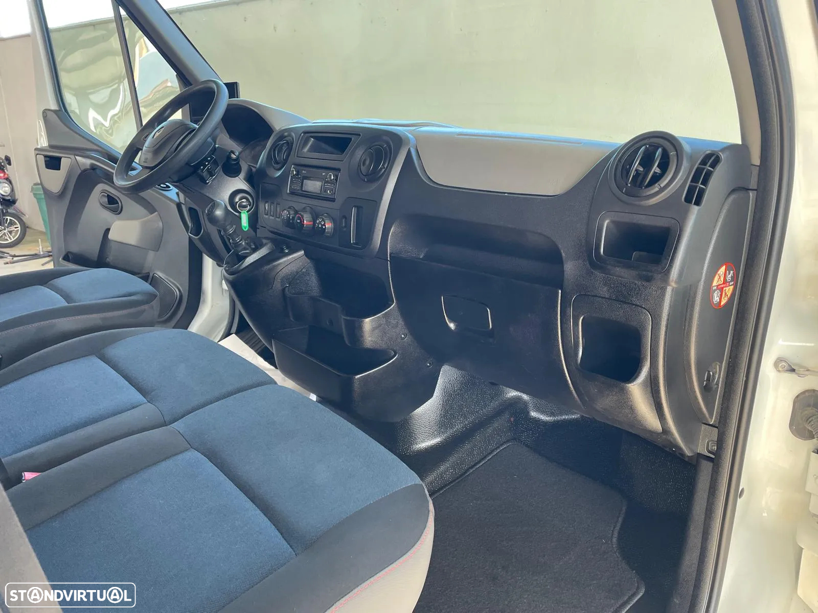 Renault Master 2.3 DCI c/IVA Dedutível - 23