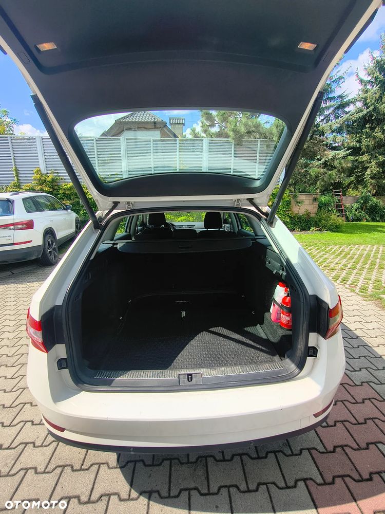 Skoda Superb 1.4 TSI 4x4 ACT Active - 9