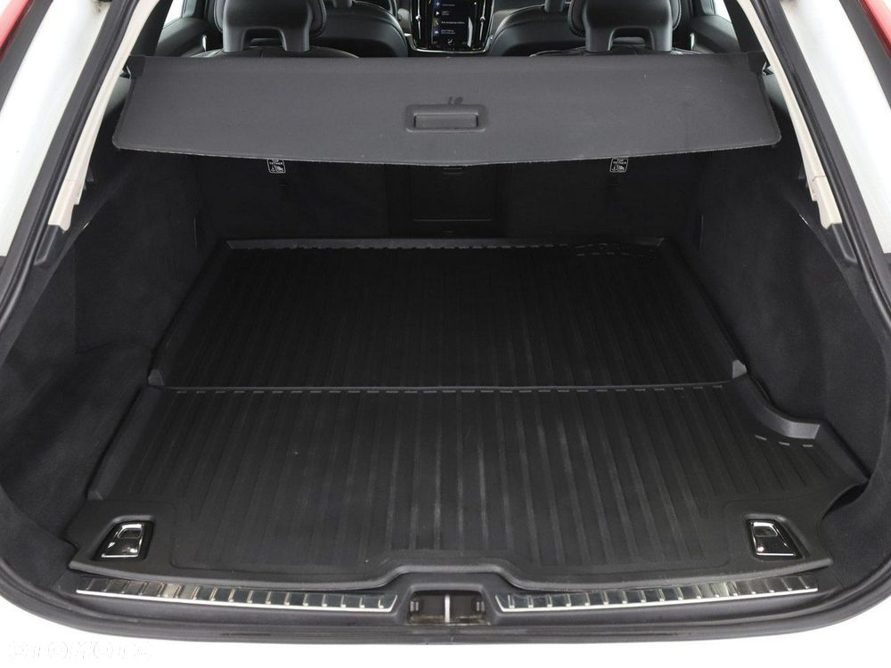 Volvo V90 D4 AWD Inscription - 21