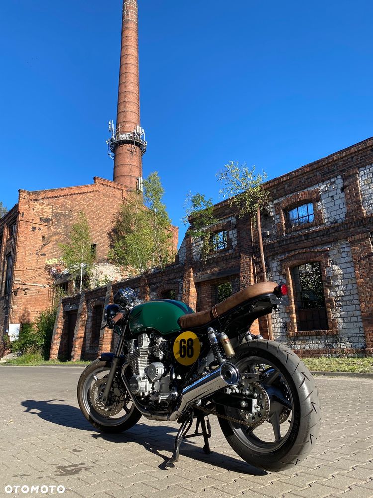 Honda CB - 2