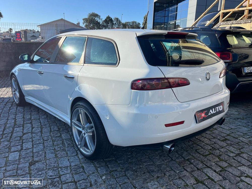 Alfa Romeo 159 Sportwagon 1.9 JTDm 16V Sportiva - 6