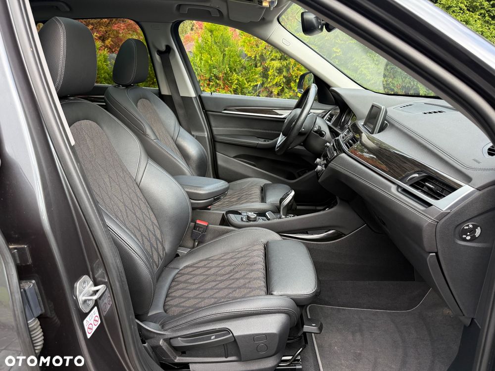 BMW X1 xDrive18d - 13