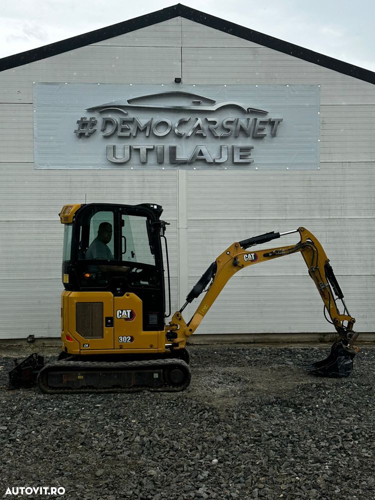 Caterpillar 302 - 2
