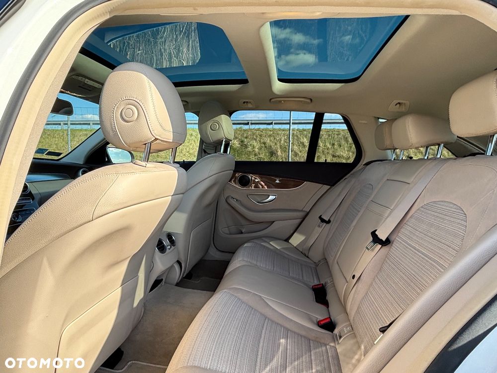 Mercedes-Benz Klasa C 180 7G-TRONIC - 11