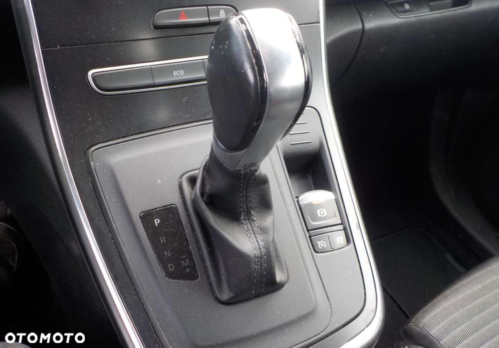 Renault Grand Scenic - 26