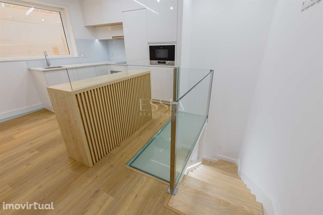 TO Duplex Centro Baixa Porto | T0 Faria Guimarães Metro Pronto Habitar - Grande imagem: 3/13