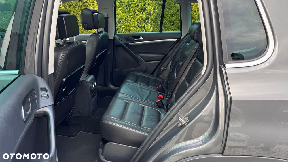 Volkswagen Tiguan 2.0 TDI Perfectline R-Style - 24