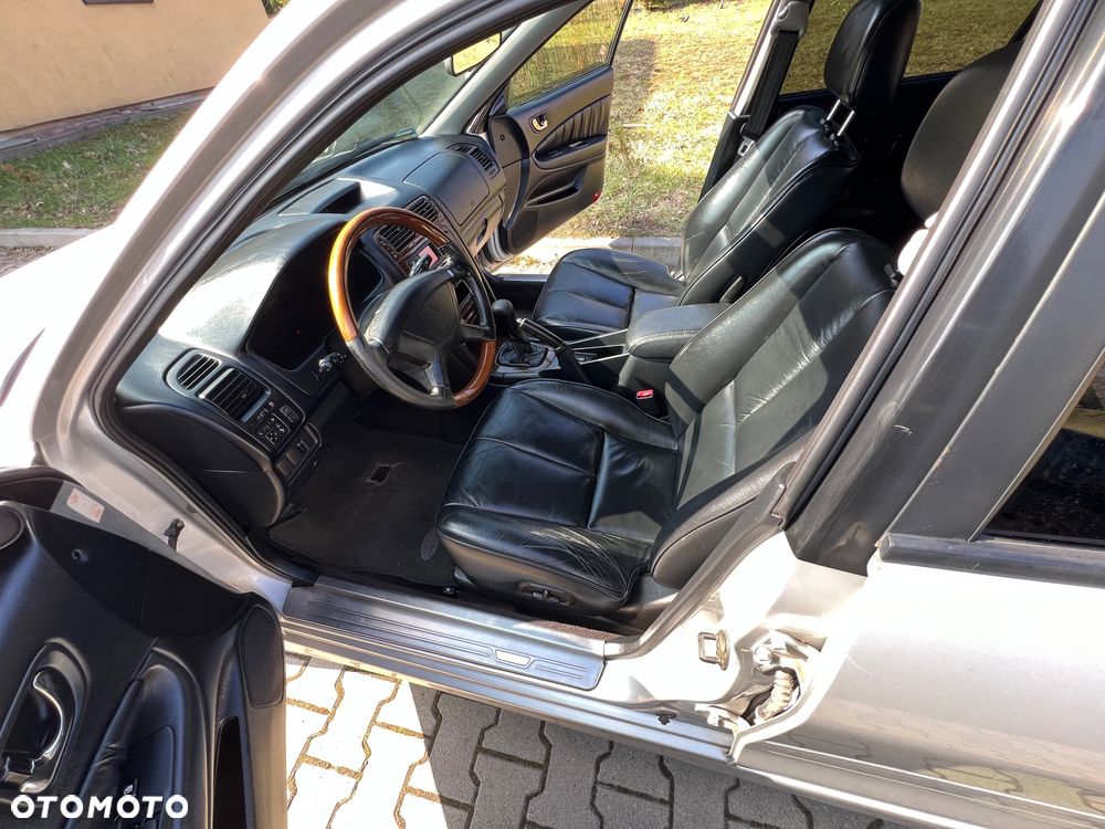 Mitsubishi Galant - 5