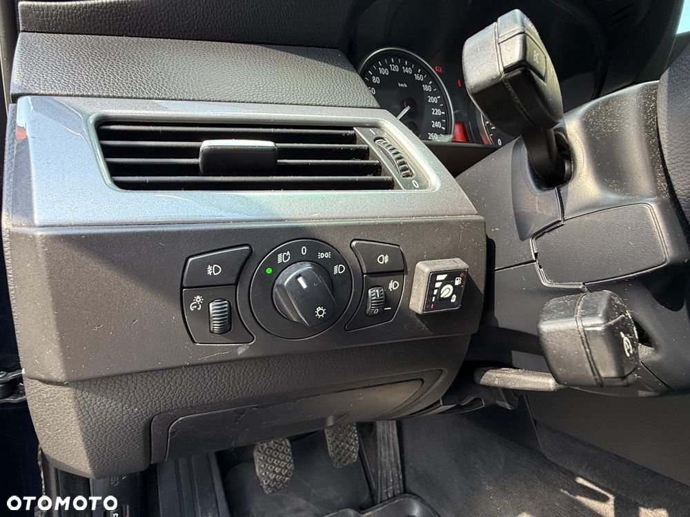 BMW Seria 5 523i - 20