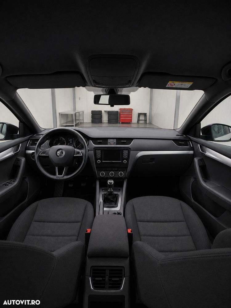 Skoda Octavia 1.8 TSI STYLE - 7