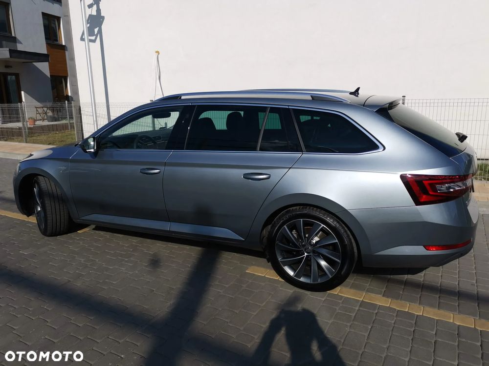 Skoda Superb 2.0 TDI L&K DSG - 11
