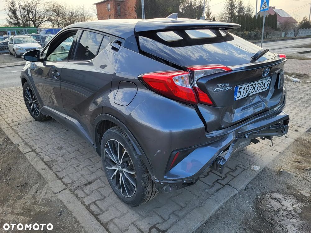 Używany Toyota C-HR 2018 - 39 700 PLN, 68 000 km - Otomoto.pl
