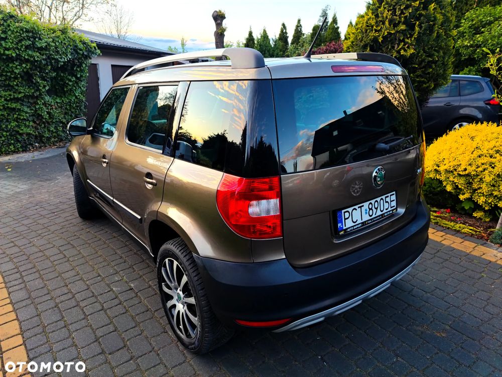 Skoda Yeti 1.2 TSI Experience PLUS EDITION - 10