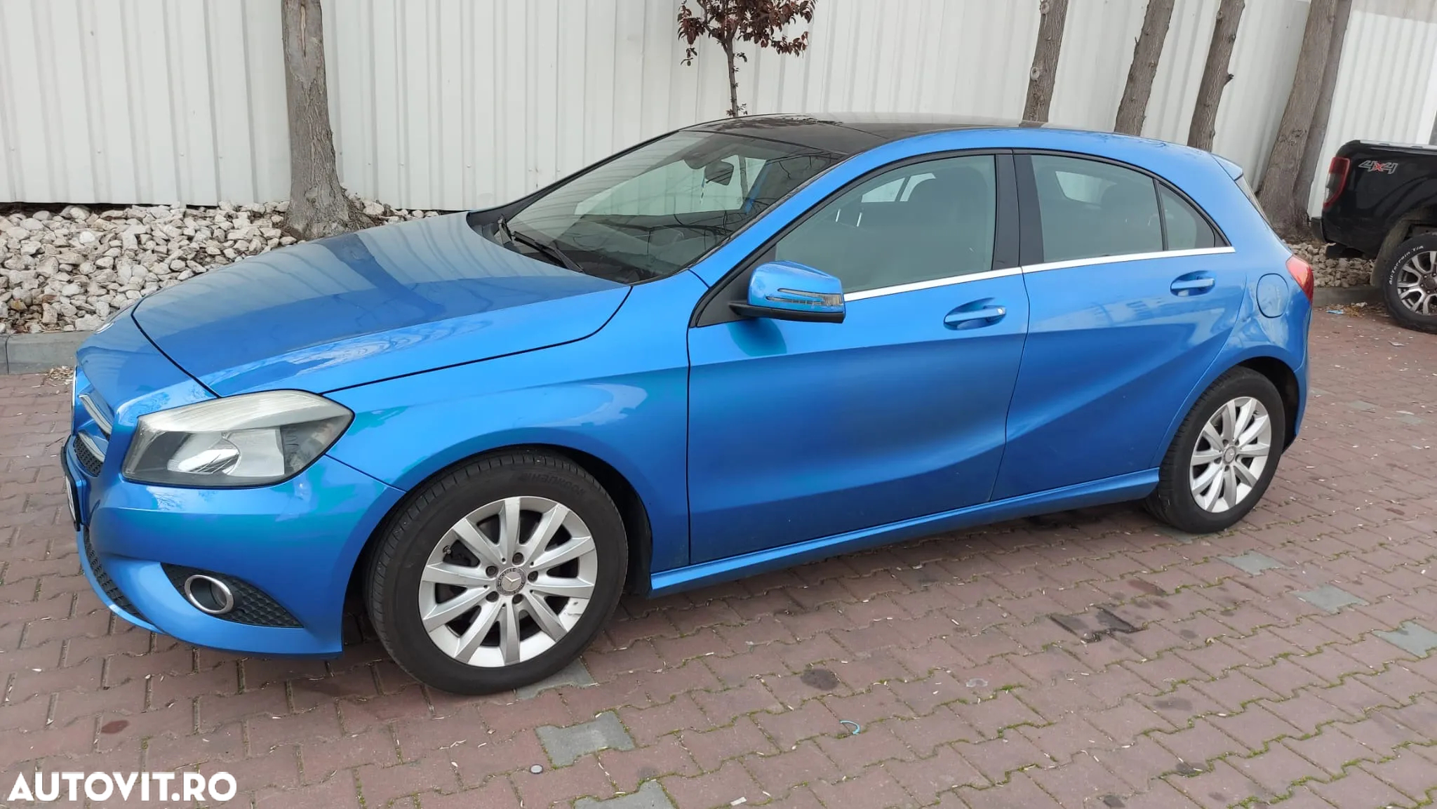Mercedes-Benz A - 4