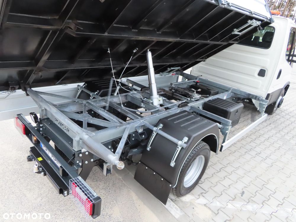 Iveco DAILY 70C16 Wywrotka Siatkowa Kiper Wywrot x 3 Strony 4.20 CM Długi 8 E.Palet Renomowanej Firmy ROMCAR Rozstaw Osi 4100 mm HAK 3500 Kg 40 Tys Km Przeb. Stan Auta JAK NOWY - 25