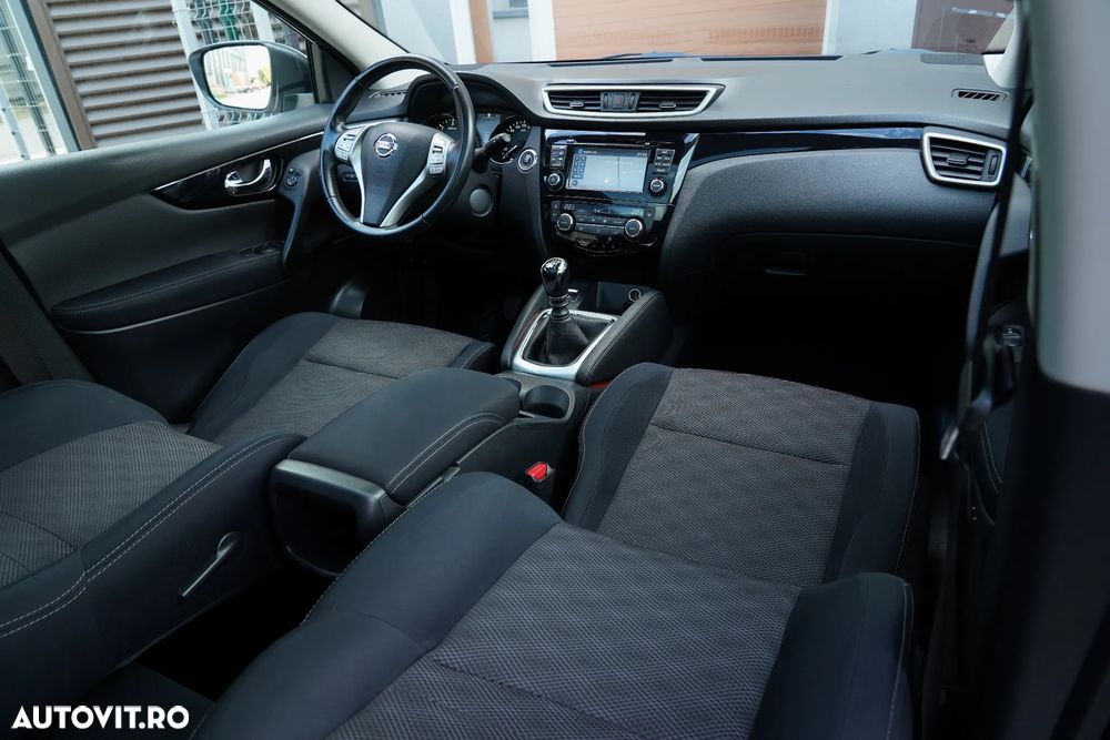 Nissan Qashqai 1.6 DCI N-Connecta - 6