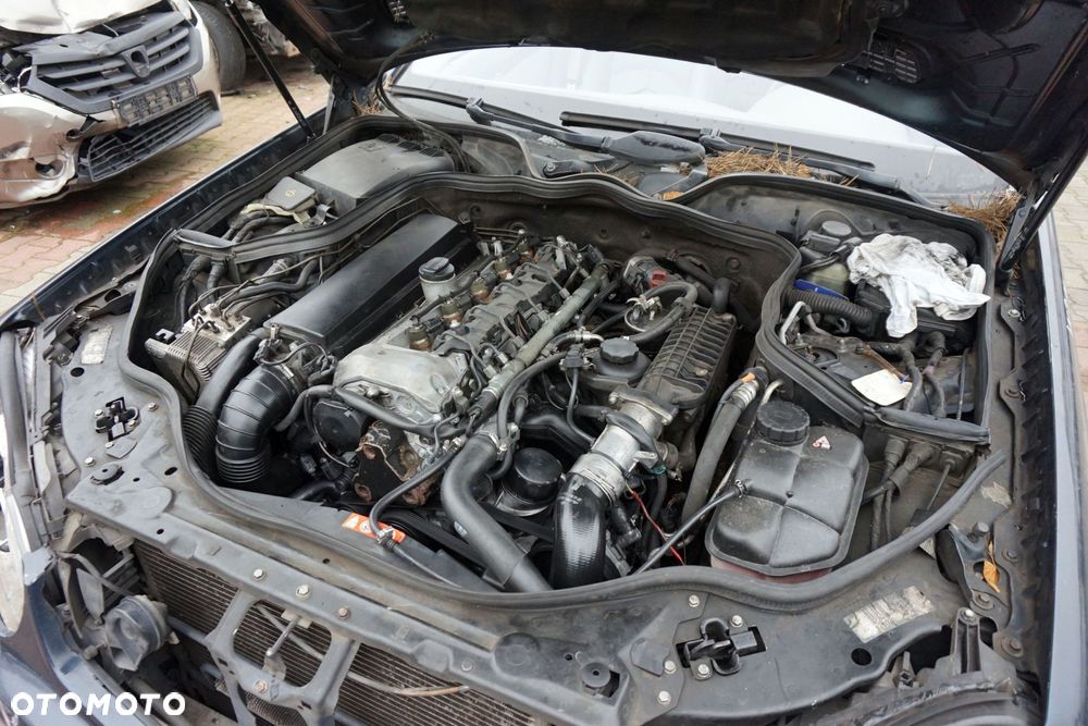 SILNIK KOMPLETNY E-KLASA W211 2.7 CDI 177KM OM647961 A6470104400 MERCEDES 2002-2006 - 2