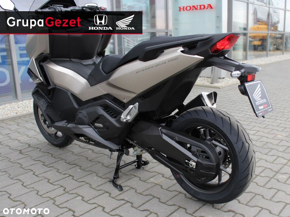 Honda NSS - 7