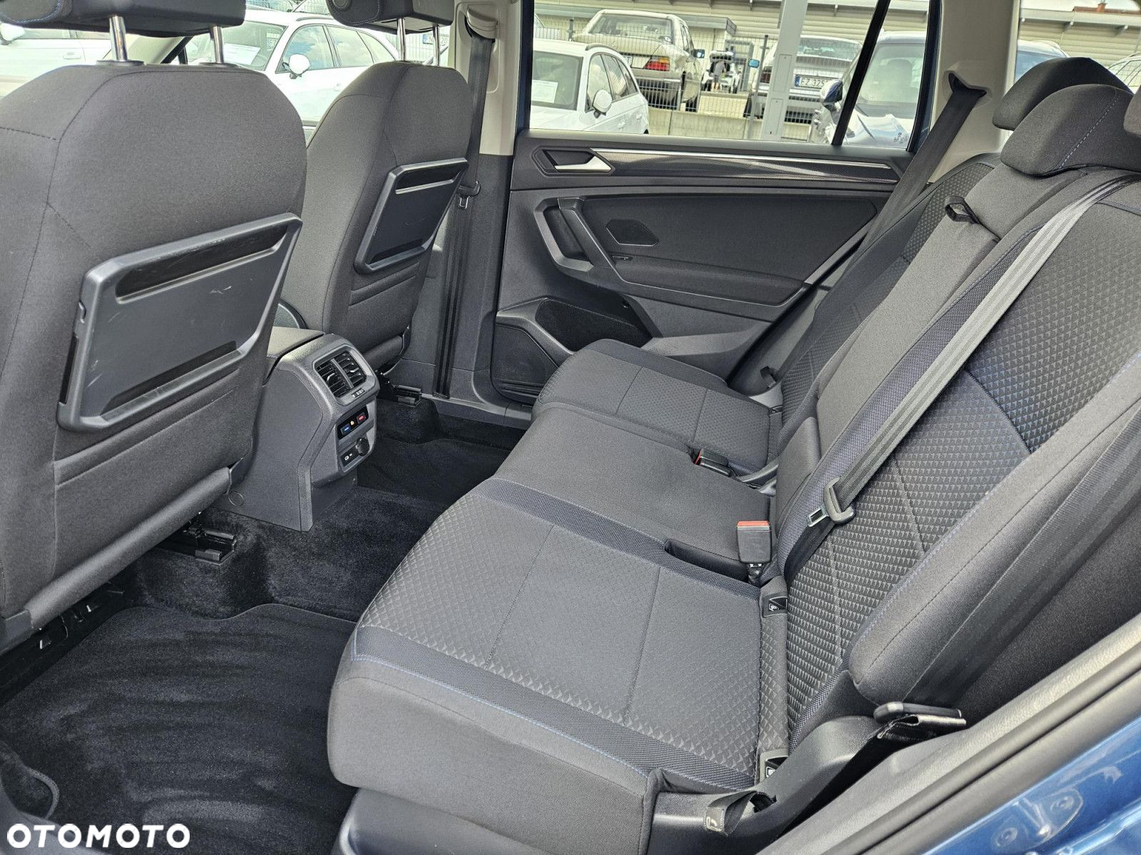 Volkswagen Tiguan Allspace - 13
