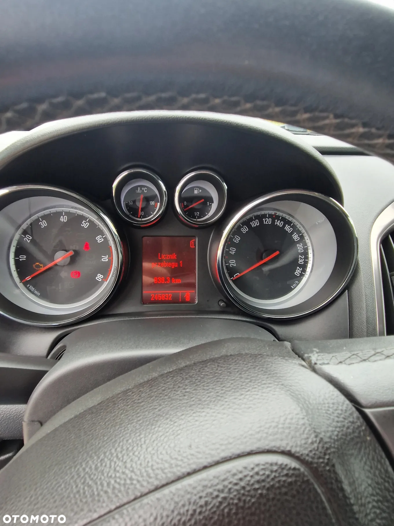 Opel Astra IV 1.4 T Cosmo - 23