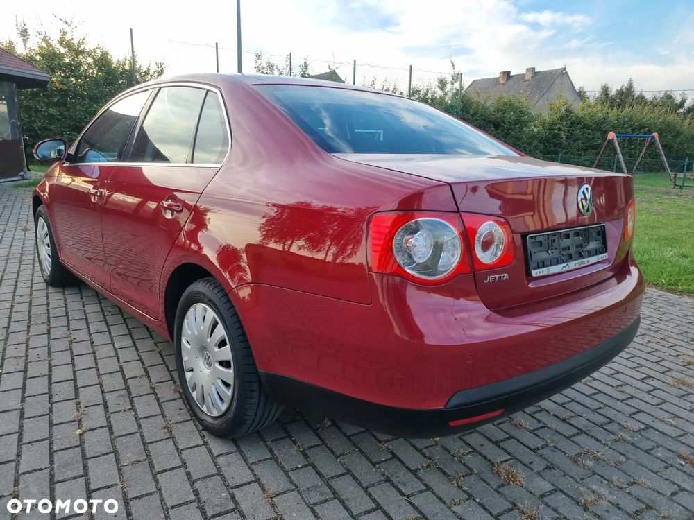 Volkswagen Jetta - 6