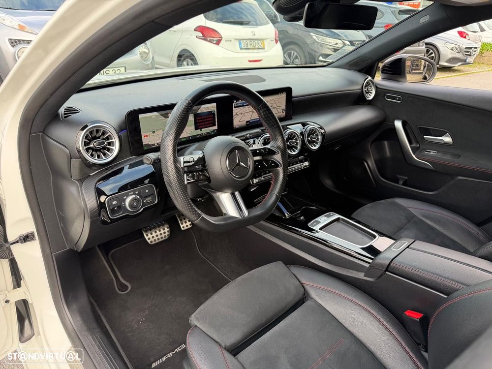 Mercedes-Benz A 250 e AMG Line - 8