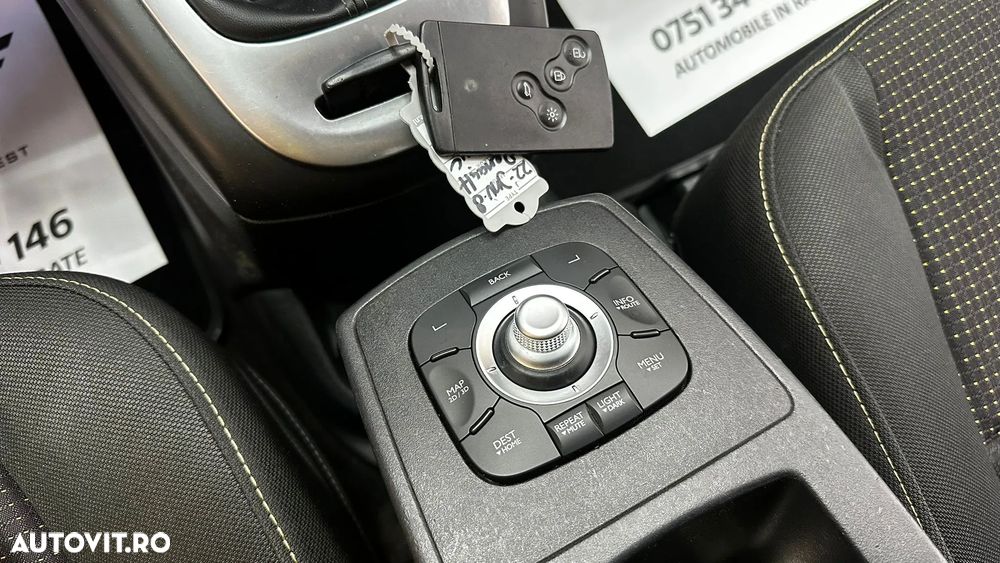 Renault Grand Scenic - 16