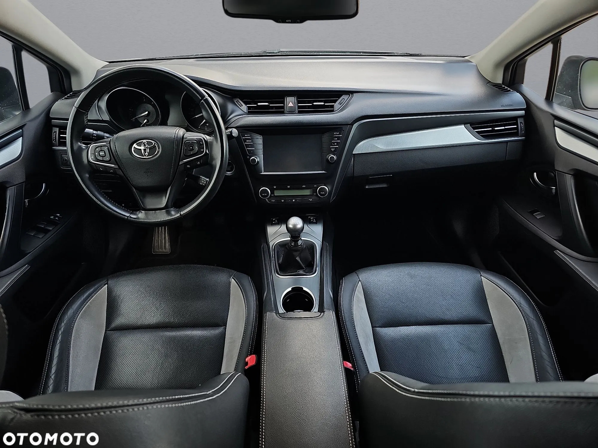 Toyota Avensis 2.0 D-4D Prestige - 39