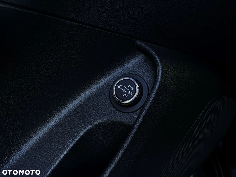 Opel Insignia 2.0 T Sport 4x4 - 30