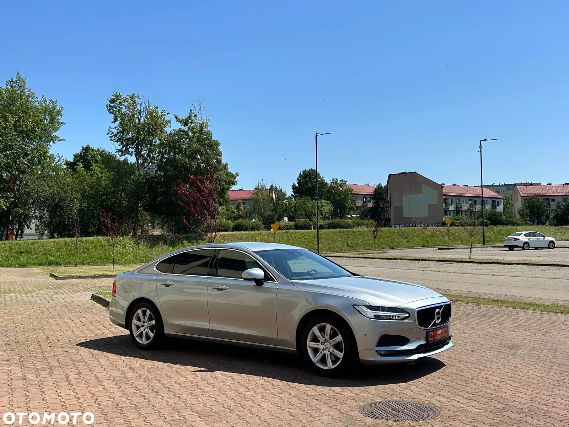 Volvo S90 D4 Geartronic Momentum Pro - 14