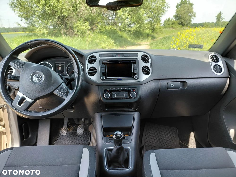 Volkswagen Tiguan 2.0 TDI DPF BlueMotion Technology Sport & Style - 19
