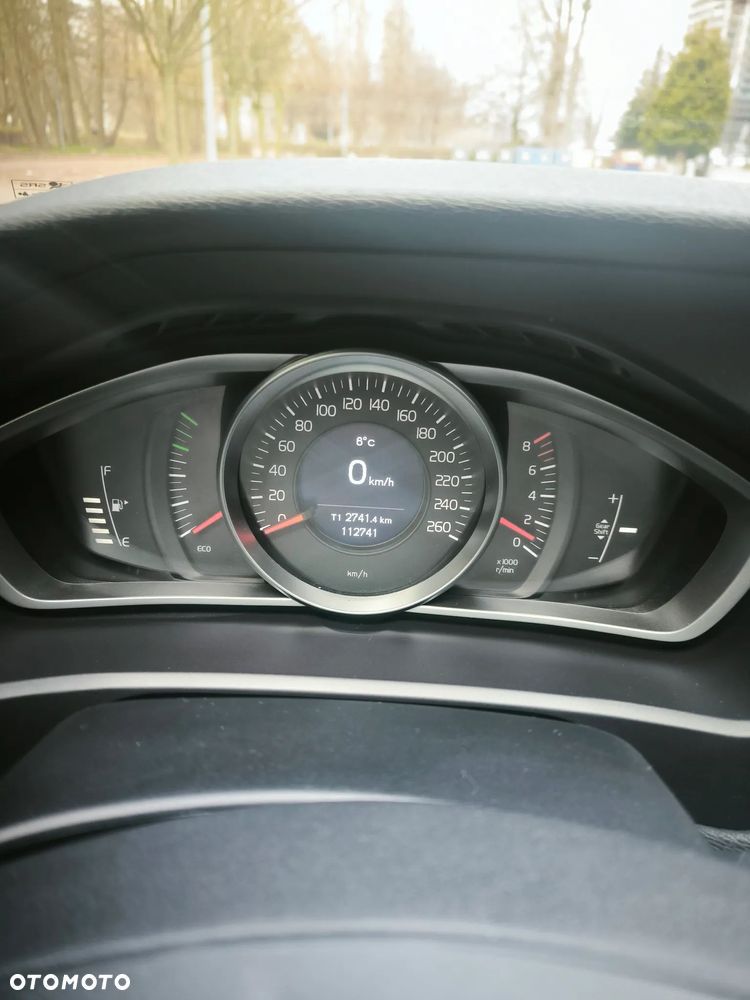 Volvo V40 T3 Drive-E Kinetic - 11